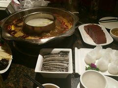 -小天鹅火锅·一线江景洪鼎旗舰店(洪崖洞店)
