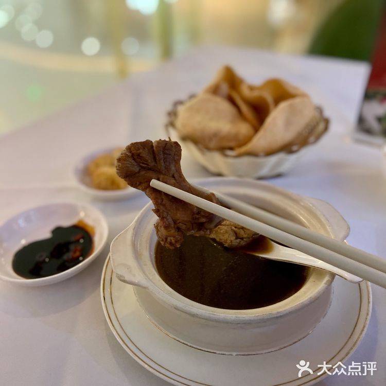 螃蟹之家的[礼花]一人逛吃指南