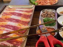 -围炉肉舍•炭烤活鳗•丹东海鲜烤肉(步行街店)