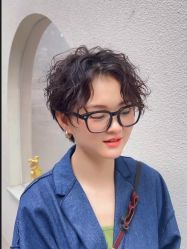 -东秀护肤造型