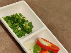 -锅飘飘·东北铁锅炖(雨花客厅店)