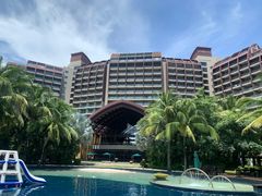 -三亚湾海居铂尔曼度假酒店