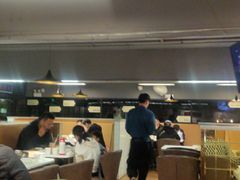 大堂-新大咀港式茶餐厅(宝山万达店)