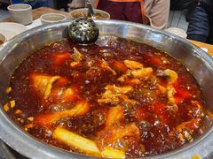 -肖肖酸萝卜鱼火锅(总店)