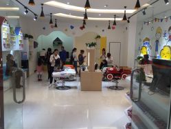 -爆米花儿童美发乐园(红博中央公园店)
