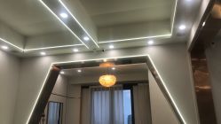 -V8潮牌·接发烫染连锁