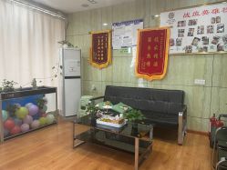 -苗医生专业祛痘·皮肤管理