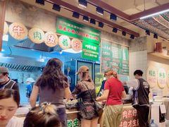 -云阿蛮云南生烫牛肉米线(奉贤路店)