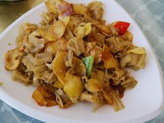 -天天向上素食餐厅(五台山店)
