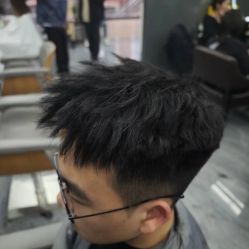 -藤野造型烫发染发