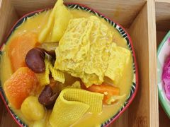 -轻蔬不用等·素食(江苏路店)