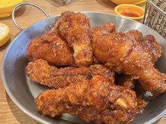 -BHC炸鸡(明洞总店)