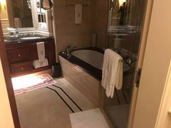 -广州富力丽思卡尔顿酒店