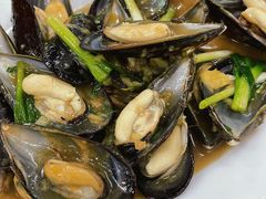 姜葱炒青口-贞姨美食·老字号海鲜大排档