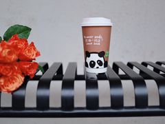 -熊猫一间店欧式奶茶铺