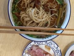 长鱼肥肠双料面-镇南锅盖面馆(解放路店)