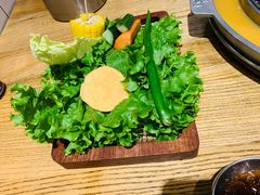 拌生菜-姜虎东白丁烤肉(虹桥天地店)