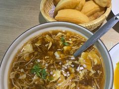 小油条配酸辣汤-味莊·青岛菜(云霄路店)