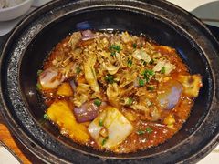 -阿瓦山寨·湘菜现炒·剁椒鱼头王(咸阳总店)