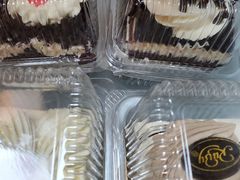 -红宝石·鲜奶小方·海派西点房(莘庄龙之梦店)