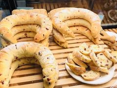 -Dough&Joe团憩(瑞虹天地月亮湾店)