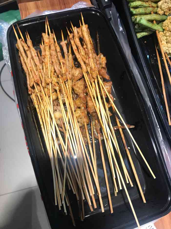 上上签烧烤(东振店)-"位于园区东振路上的新店开业了,这家上上签.