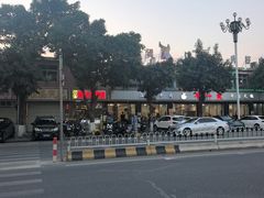 -牛一煲美食(江高店)