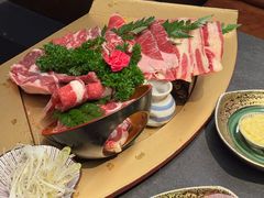-铭牛烧肉·和牛海鲜自助(高新月牙湖店)
