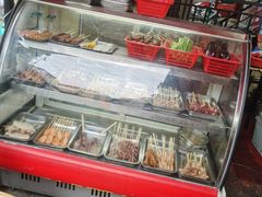-六弟特色小馆(人民新村店)
