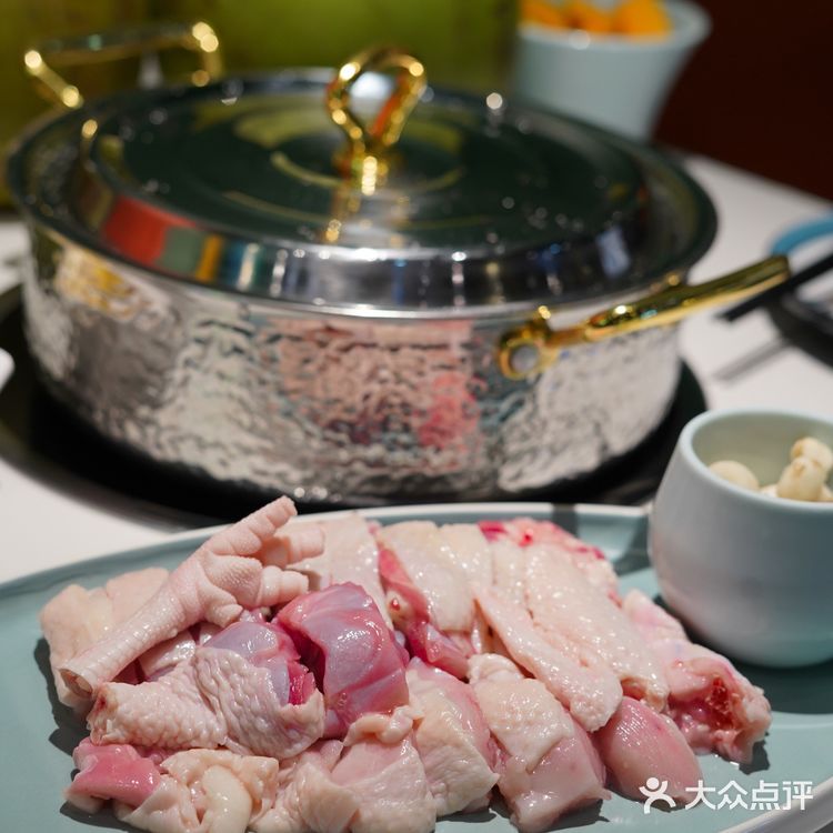 海口探店｜新店刚开业就大排长龙的椰子鸡❗️