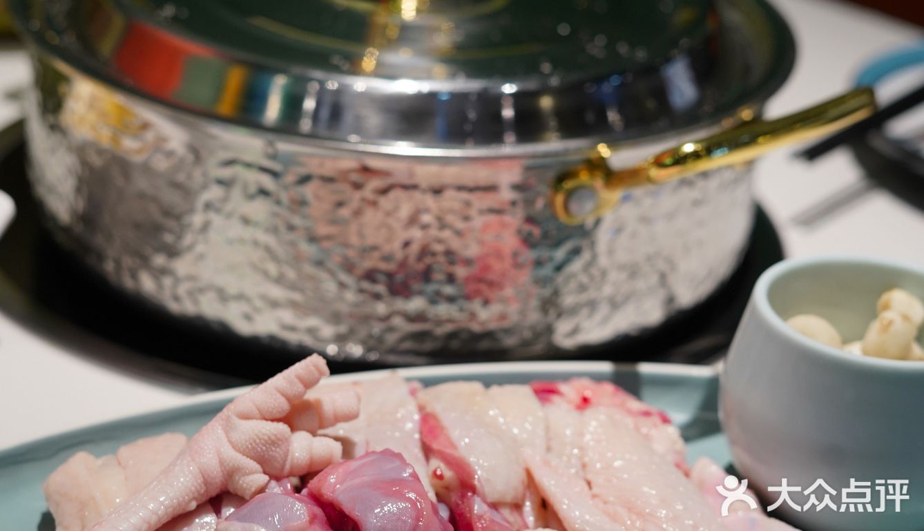 海口探店｜新店刚开业就大排长龙的椰子鸡❗️