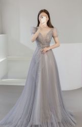 -艾米丽婚纱礼服