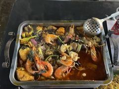 -后街佬·炭火鲜鱼杂(南城店)