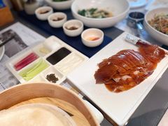 酥不腻烤鸭-小大董·烤鸭(观景餐厅·南京西路店)