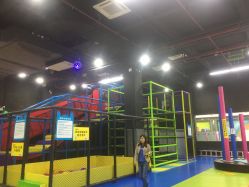-蹦贝运动中心·蹦床·攀岩·闯关(龙岗店)