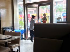 靠窗位-新威港式茶餐厅(松岗天虹店)