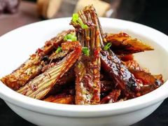 -园中园美食城