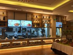 -锦粤宫·融合粤菜(上海金沙江店)