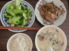 -爱的果实月嫂育婴师(世纪东方店)