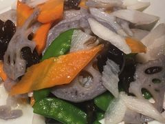 荷塘小炒-钟掌勺忘不了地道湘菜(新天地假日广场店)