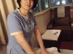 -裕和堂中医推拿艾灸(太古汇臻品店)