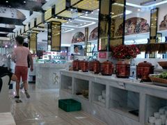 -李氏圣鲸大型自助餐