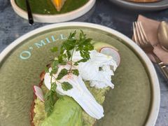 牛油果温泉蛋吐司-O'mills Sourdough Bakery&Bistro(永嘉路店)