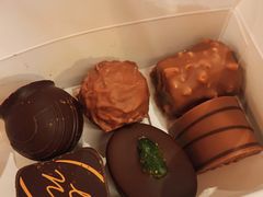 -Laderach 莱德拉(上海环贸iapm店)