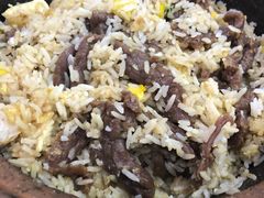 窝蛋牛肉煲仔饭-红星光发煲仔饭(大石街店)