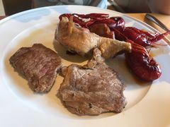 -大中华希尔顿酒店-念自助餐·嗨啤·小龙虾