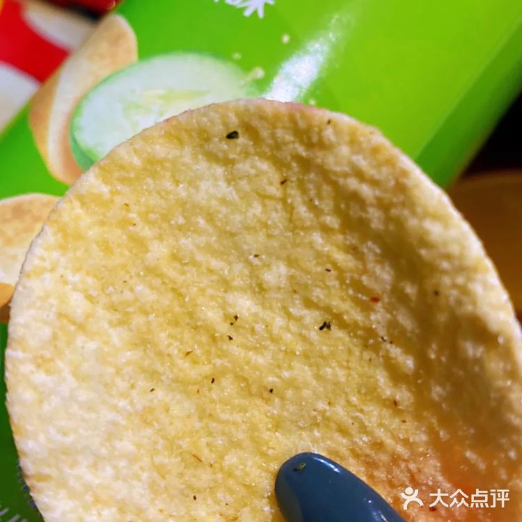 宅家追剧必备—乐事黄瓜味薯片