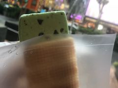 -詹爷爷乌节路街头冰淇淋