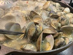 招牌大紫贝-拾下卜卜贝•海鲜火锅