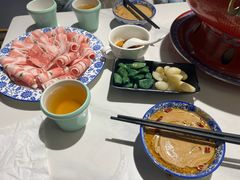 -一只羊·铜锅涮羊肉烧烤